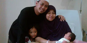 Putri Ke-4 Opick Terlahir ke Dunia Diiringi Gema Takbir