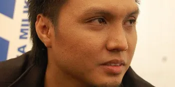 Tanpa Pacaran Icha Jikustik Langsung Melamar