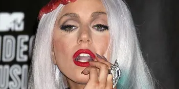 Lady GaGa Bakal Luncurkan Parfum Anyar