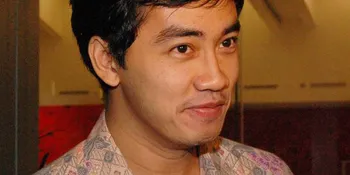 Ultah, Dennis Adishwara Takut Expired Date