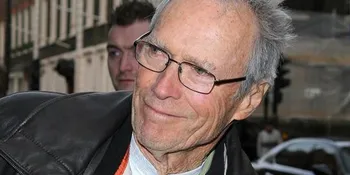 Kagumi Jolie, Clint Eastwood Dukung Jadi Sutradara