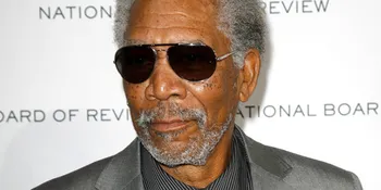 Morgan Freeman Resmi Jadi Duda