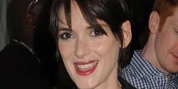 Winona Ryder Berperan di Film Baru Tim Burton