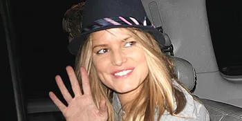 Celana Robek Jadi Pengalaman Memalukan Jessica Simpson