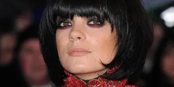 Lily Allen Luncurkan Laptop Ala Lucy In Disguise