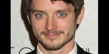 Elijah Wood Putuskan Kekasih Setelah 5 Tahun Pacaran