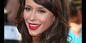 Jennifer Love Hewitt Jadi Korban Pemerkosaan