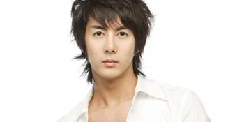 Kim Hyun Joong SS501 Terlibat Drama Musikal CAFE IN