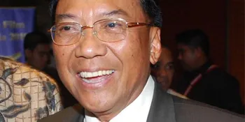 Poster 'EAT PRAY LOVE' Tak Cantumkan Christine Hakim