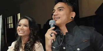 Tampil Bareng, Rossa - Ungu 'Bertukar' Fans