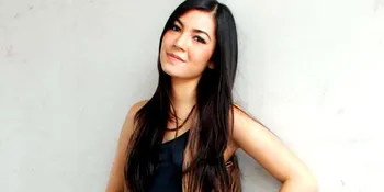 Ratna Galih,  Ayam Kampus Biasa!