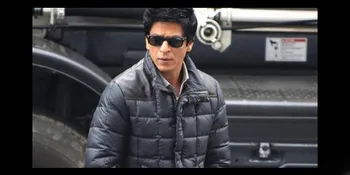 Shahrukh Khan Lompat Dari Ketinggian 300 Kaki!