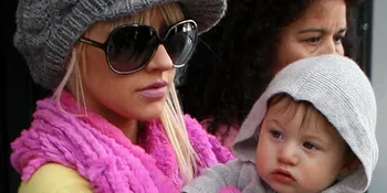 Christina Aguilera Resmi Ajukan Perceraian