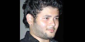 Ridho Rhoma Jadi Asisten Sutradara 'Plus-Plus'