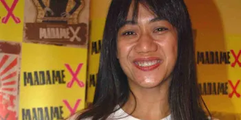 'MADAME X', Berimajinasi Bareng Hairdresser