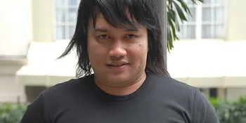 Hadapi Jenny, Tata Liem Tetap Profesional