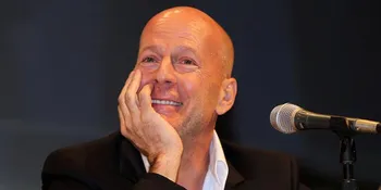 Bruce Willis Hanya Mau Main Film Dengan Wanita Cantik