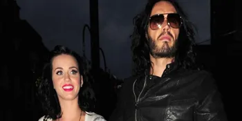 Katy Perry dan Russell Brand Penuhi Adat Pernikahan India