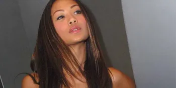 Indah Kalalo Suka Olahraga Menantang