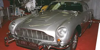 Aston Martin DB5 James Bond Dilego!