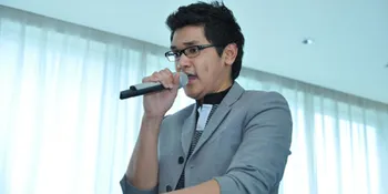 Afgan Jadi Penyanyi Ngetop 2010