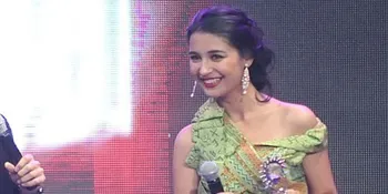 Jadi Artis Paling Ngetop Shireen Terjatuh Dari Tangga