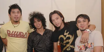 Zian Zigaz Salut Dengan Keberanian Mbah Maridjan