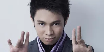 Rayakan Halloween, Russel Miracle Ubah Penampilan