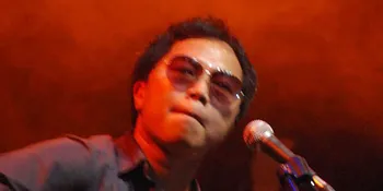 Sandy Sandhoro Tak Kalah Dengan Artis Luar