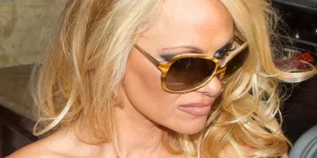 Media Luar Negeri Soroti Penolakan FPI Atas Pamela Anderson