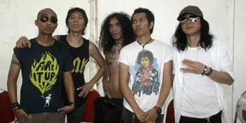 Bunda Iffet Bantah Slank Tak Tanggap Bencana