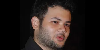 Ridho Rhoma Berjuang Mati-Matian Selesaikan Kuliah