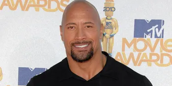 The Rock Dan John Cena Calon Pemeran Superman?