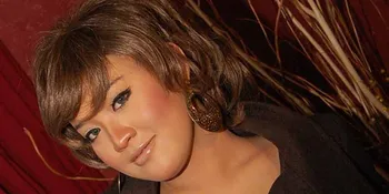 Ina Kamarie Pilih Konsep 'Bawah Air' di Video Klipnya