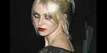Taylor Momsen Salahkan Ortu Atas Gaya Hidupnya