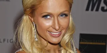 Paris Hilton Akan Jadi Pengisi Suara, Untuk Anjing!