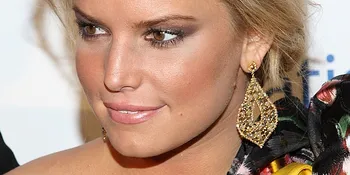 Jessica Simpson Pengen Nikah Natal Nanti