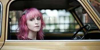 Klip Paramore 'Playing God' Dirilis Hari Ini!