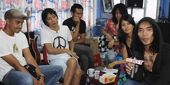 Maskulinitas Slank Mendapat Sentuhan Manis Titi Sjuman