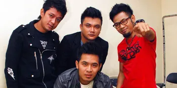 D Bagindas, Punya Lagu Dulu Baru Bikin Band