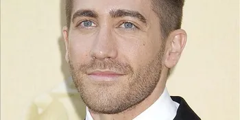 Jake Gyllenhaal Rayakan Ultah Dalam Kebekuan
