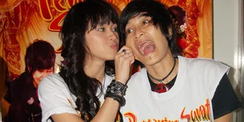 Main Film, The Virgin Sekedar Segarkan Pandangan