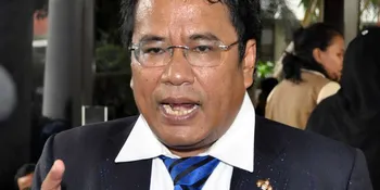 Hotman: Sidang Ariel Untungkan Cut Tari