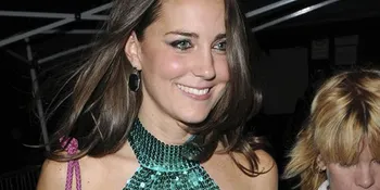 Gaun Transparan Kate Middleton Berharga £100,000