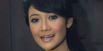 Akting Bareng Miyabi, Rheina Ipeh Cidera Lutut