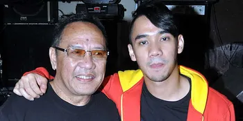 Ikmal Tobing 'Sidejob' Jadi Drummer Superkid