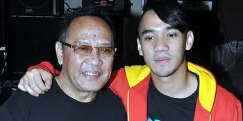 Ikmal Tobing, Antara Ayah Sendiri dan Ahmad Dhani