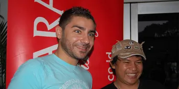 Wali Berduet Dengan Fabrizio Faniello di NMA 2010