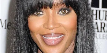 25 Tahun Mengabdi, Naomi Campbell Dapat Penghargaan