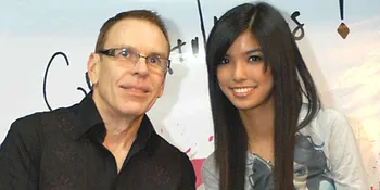 Album Internasional, Clara Priscilla Beri Sentuhan Indonesia
